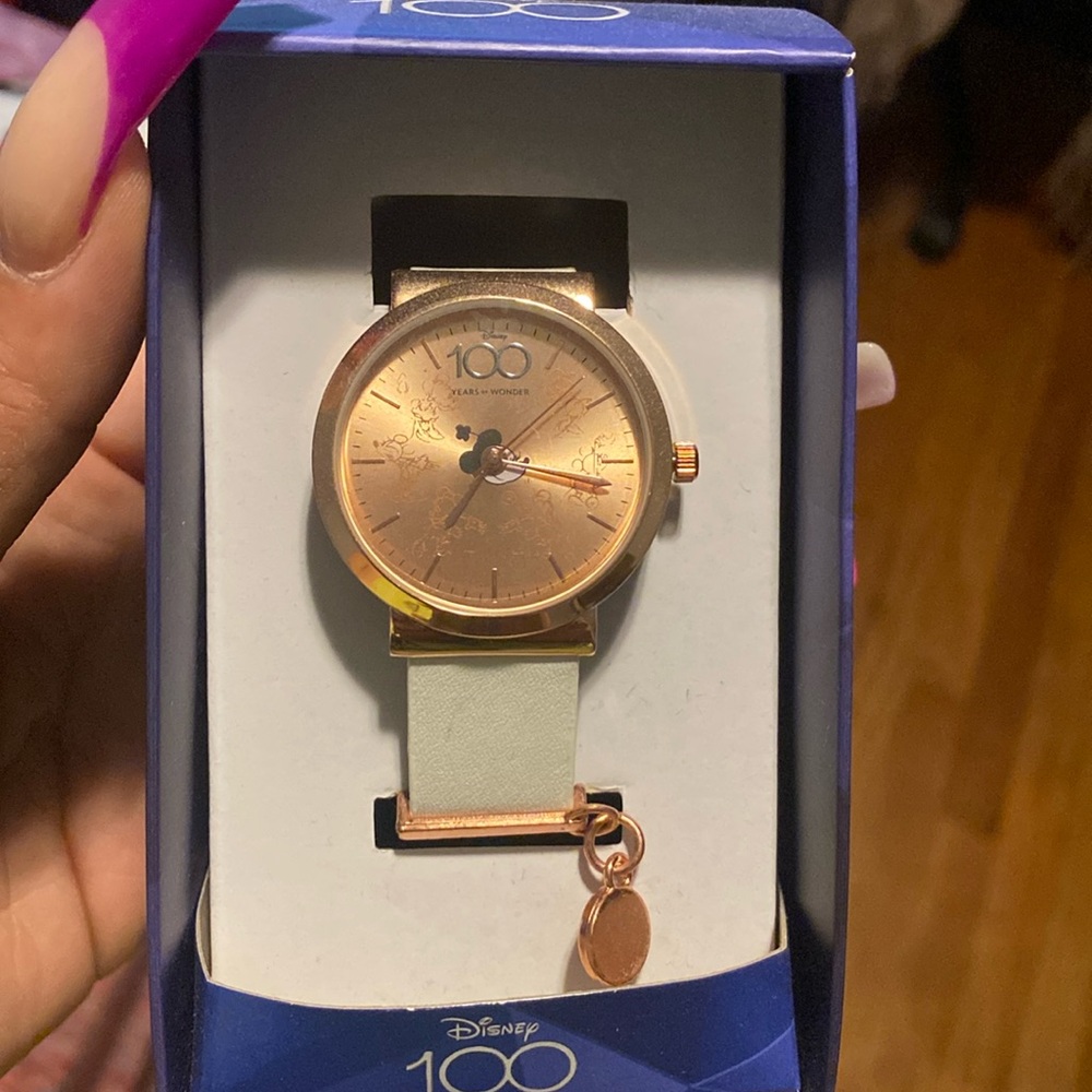 Minnie Mouse watch